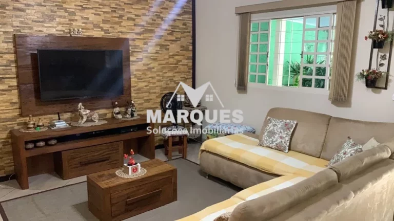 Imagem Casa 3 dorms, c/ 1 salão Comercial 35m2 na frente