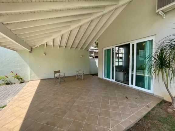 Imagem Casa à venda na Riviera de São Lourenço Módulo 03: 4 quartos, 4 suítes, 3 salas, 8 vagas de garagem e 329,74 m² de área.