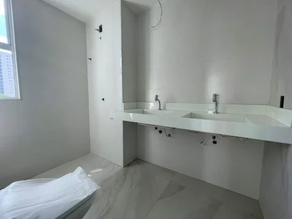 Imagem Apartamento 3 dormitórios para Venda em Teresina, Jóquei, 4 dormitórios, 3 suítes, 4 banheiros, 2 vagas