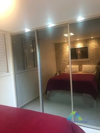 Imagem Lindo Apartamento todo reformado ótima localização a 5 minutos da estação do metro Santos Imigrantes.