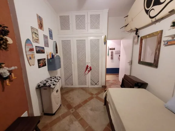 Imagem PITANGUEIRAS – CALÇADÃO, AMPLO APARTAMENTO COM 90 M² ÚTEIS, 01 VAGA DE GARAGEM NO PRÉDIO, LOCALIZAÇÃO PRIVILEGIADA.
