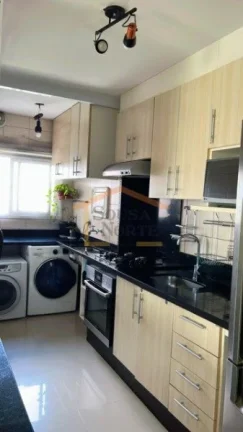 Imagem Apartamento recém reformado, 3 dormitórios, sendo 1 suíte, sala 2 ambientes, cozinha americana pl...