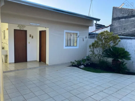 Imagem Linda Casa a Venda no Jardim Satélite com 3 quartos e sendo 1 suíte.
