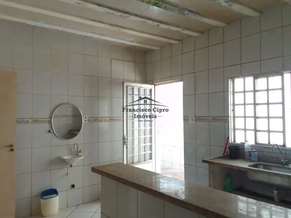 Imagem Casa à venda no bairro Campo do Galvão - Guaratinguetá/SP