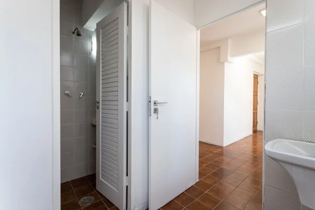 Imagem Apartamento 121M², 3Q, 1 Suíte, 2 Banheiros, 1 Vaga, Academia, Piscina, Salão de Festas, Churrasqueira, Playground, Quadra, Espaço Gourmet.