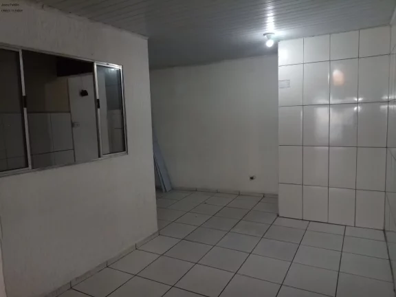 Imagem Loja Para Locação Em Peruíbe. Excelente Localização Em Frente a Banco, Ponto de Ônibus, Prefeitura e Câmara Municipal. OPORTUNIDADE!!!