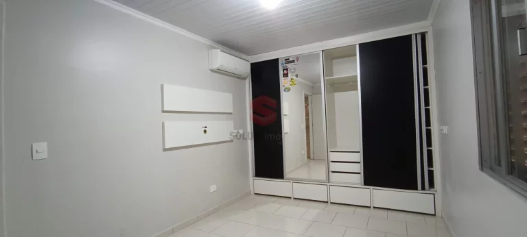 Imagem Casa Excelente Padrão para venda em Vila Bancária, próximo ao Centro de Campo Largo/PR