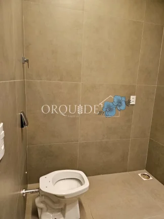 Imagem Aluguel de Ponto Comercial no Parque dos Buritis em Rio Verde-GO: 1 sala, 2 banheiros, 450m² de área!