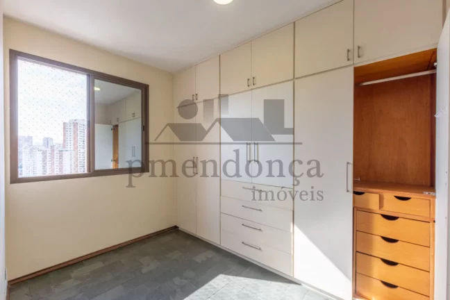 Imagem Pompéia 74m², apartamento com 2 quartos (1 suíte) e 2 vagas.