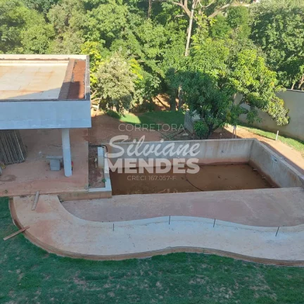 Imagem Imponente residência 402 m² com 5 suítes e complexo de lazer privativo