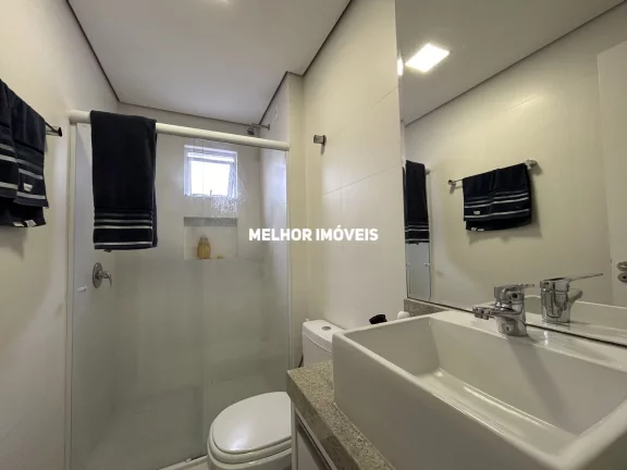 Imagem Apartamento á venda mobiliado e decorado, com 3 dormitórios e 2 vagas de garagem no centro de Balneário Camboriu