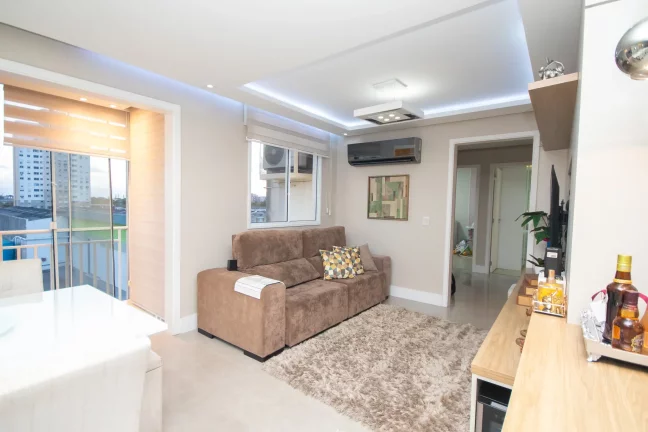 Imagem Apartamento 3 dormitórios 1 siute, 2 vagas, Bairro Humaitá - Porto Alegre