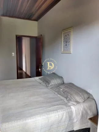 Imagem CASA - JARDIM PARARANGABA - SJCAMPOS - 200 M² - 5 DORMITÓRIOS (2 SUÍTES)