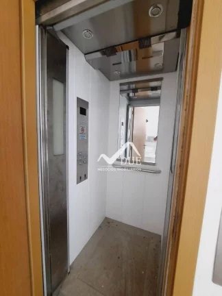 Imagem Cobertura com elevador interno, 3 suítes, 3 vagas, 33o andar à venda, 343 m² por R$ 3.700.000 - Gonzaga - Santos/SP