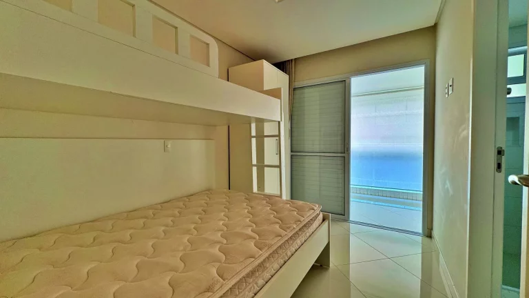 Imagem Apartamento com 3 dormitórios à venda, 141 m por R$ 4.600.000,00 - Riviera