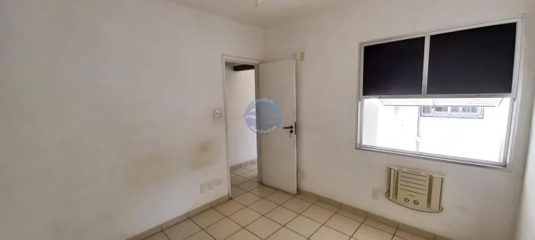 Imagem Apartamento venda na quadra da praia no Boqueirão em Santos