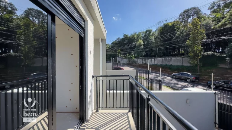 Imagem Sobrado com 190 m², 3 quartos, 3 Suites, Churrasqueira, com Quintal à venda por R$ 1.430.000 - Campo Comprido - Curitiba/PR