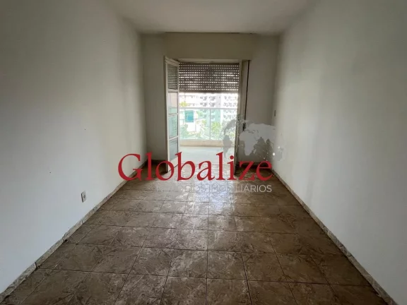 Imagem Ótimo apartamento de 3 dormitórios com suíte com vista lateral para o mar no bairro da Ponta da Praia em Santos (SP) por R$.900.000,00 !
