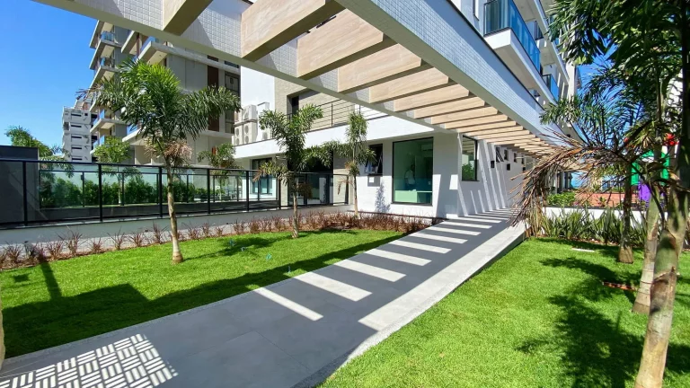 Imagem Apartamento com 4 dormitórios à venda sendo 4 suítes, 226.07 m² por - R$ 12.700.496,24 - Praia Brava - Itajaí/SC