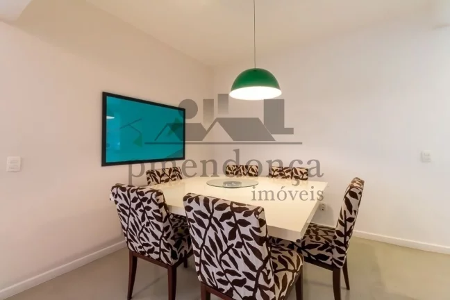Imagem Apartamento reformado na Haddock Lobo, 3 quartos (1suíte) e 1 vaga.
