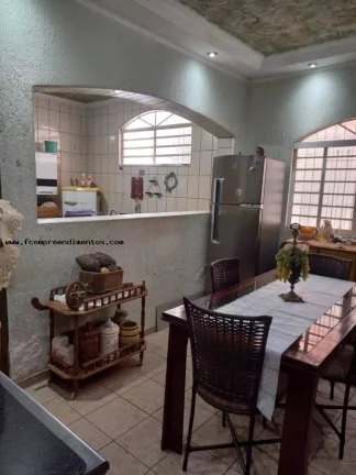 Imagem Casa para Venda em Limeira, Jardim Rosa Marrafon Lucas, 4 dormitórios, 1 suíte, 2 banheiros, 2 vagas