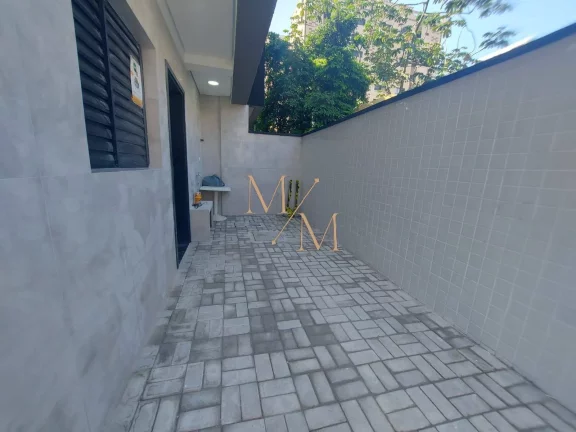 Imagem Sobrados Triplex NOVOS 3 suítes, 3 vagas, com piscina a venda no Marapé