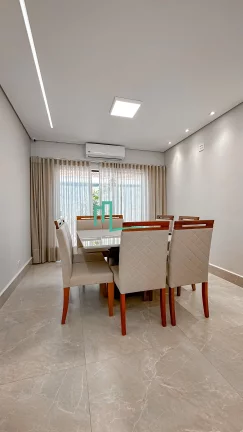 Imagem Linda e exclusiva residência de alto padrão disponivel á venda toda mobiliada em área nobre da cidade de Franca/SP