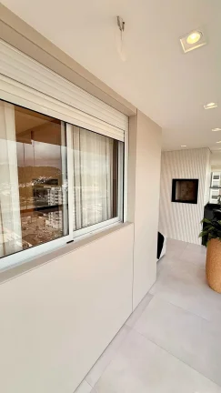Imagem Apartamento 3 dormitórios sendo 1 suíte e vaga de garagem dupla - Kobrasol, São José/SC