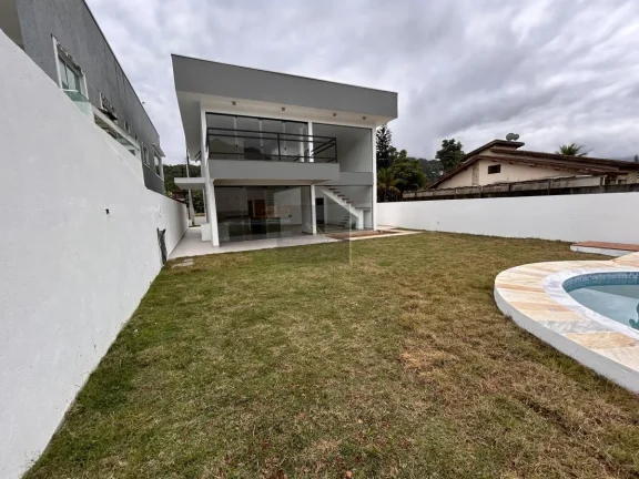 Imagem Casa em Condomínio para Venda em Ubatuba / SP no bairro Horto