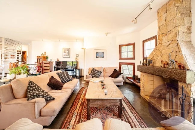 Imagem Casa a venda com 3 suítes - 470 m² por R$ 2.388.000,00 - Alphaville/SP