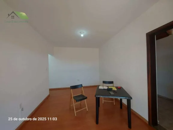 Imagem Sobrado de Esquina Exclusivo em Braz Cubas com 2 Suítes e garagem para 2 Carros!