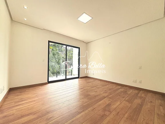 Imagem Casa com 3 dormitórios à venda, 170 m² por R$ 1.580.000,00 - Carlos Guinle - Teresópolis/RJ