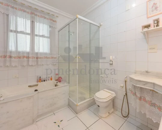 Imagem Apartamento em Higienópolis com 3 quartos sendo 1 suite e 1 vaga, 217 m2