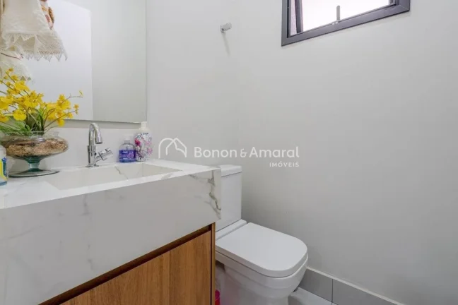 Imagem Belíssima casa térrea com 2 anos de construção no Condomínio Terras do Fontanário, Paulínia.
...