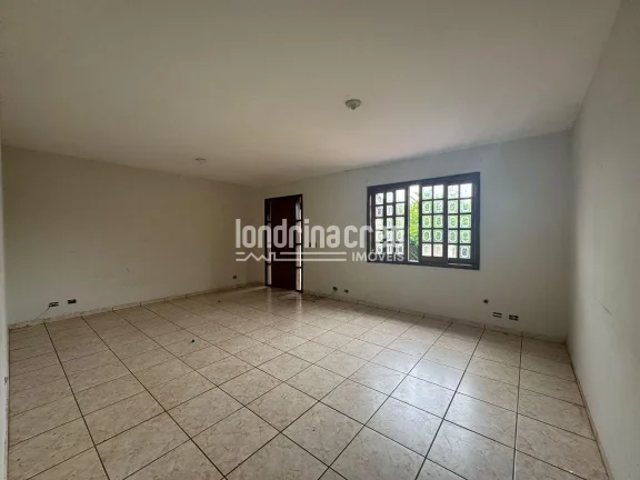 Imagem Casa à venda no Conjunto Residencial Antares, com 300m² de terreno, 89,30m² de área construída, 3 dormitórios, suíte, quintal grande e vaga para 3 carros!