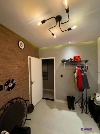 Imagem ALUGO CASA DE 3/4 SENDO UMA SUITE COM CLOSET