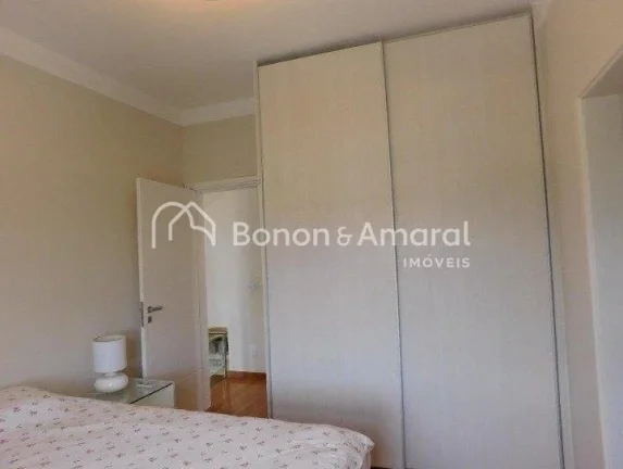 Imagem Casa em condomínio com 410 m² e 4 quartos