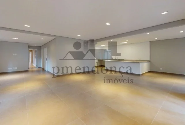 Imagem Apartamento reformado, com 295 m2 3 dormts, 1 suite, 1 vaga ao lado shopping
