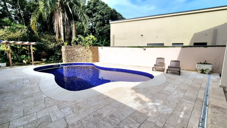 Imagem Imperdível: Casa de Luxo na Riviera de São Lourenço com Ótimo Preço, 4 suítes, 476m² e área externa com piscina e área gourmet!