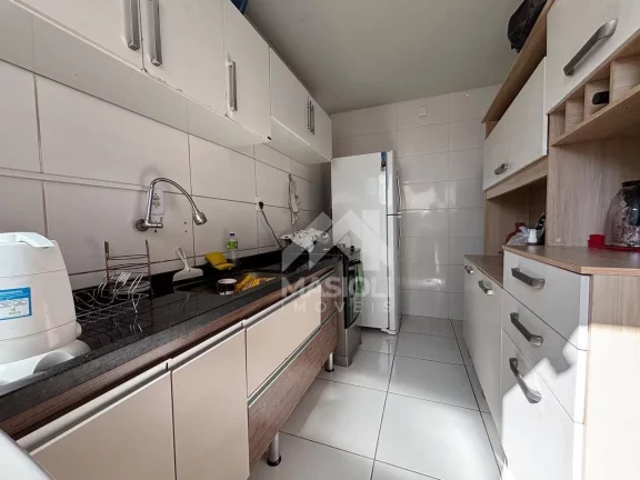 Imagem Apartamento com 2 dormitórios à venda, 55 m² por R$ 220.000,00 - Alvorada - Vila Velha/ES