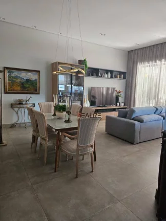 Imagem Casa Esquina de Alto Padrão no Condomínio Maria José – Indaiatuba/SP - R$2.380.000