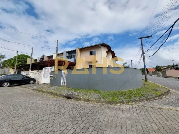 Se você está procurando um lar aconchegante para chamar de seu, não precisa procurar mais. Esta l...