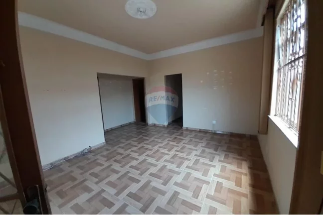 Imagem Apartamento tipo casa em Cascadura , 3 quartos, 2 banheiros e 3 quintais!!