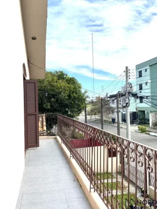 Imagem Casa à venda 4 dormitórios, 1 suíte, no Bairro Medianeira