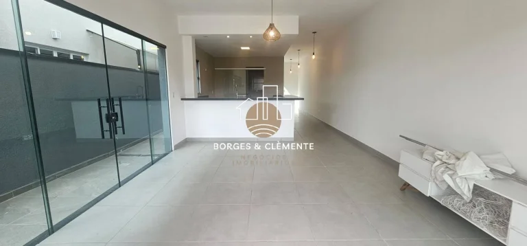 Imagem Sobrado Moderno com Suíte Master e Acabamento Premium no Jardim Maristela