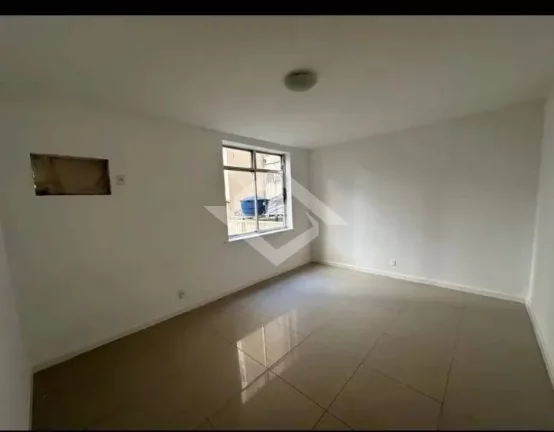 Imagem Apartamento tipo casa na av Atlantica pé na areia, estilo Garden.