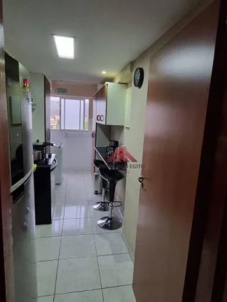 Imagem Apartamento com 2 dormitórios à venda, 60 m² por R$ 275.000,00 - Barro Vermelho - São Gonçalo/RJ