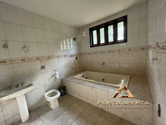 Imagem Chacara com casa 5 quartos, sendo 1 suíte - Cava Grande - COD 523