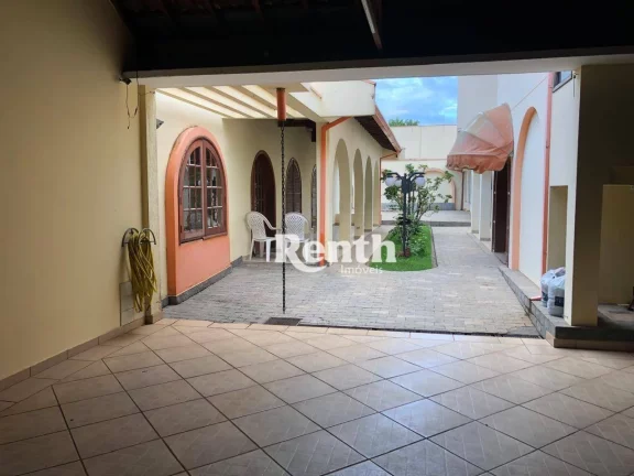 Imagem Casa com 5 dormitórios, venda por R$ 1.600.000 ou aluguel por R$ 11.000/mês - Saúde - Rio Claro/SP