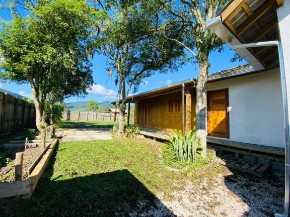 Imagem Casa à venda no bairro Bom Retiro em Paulo Lopes-SC!